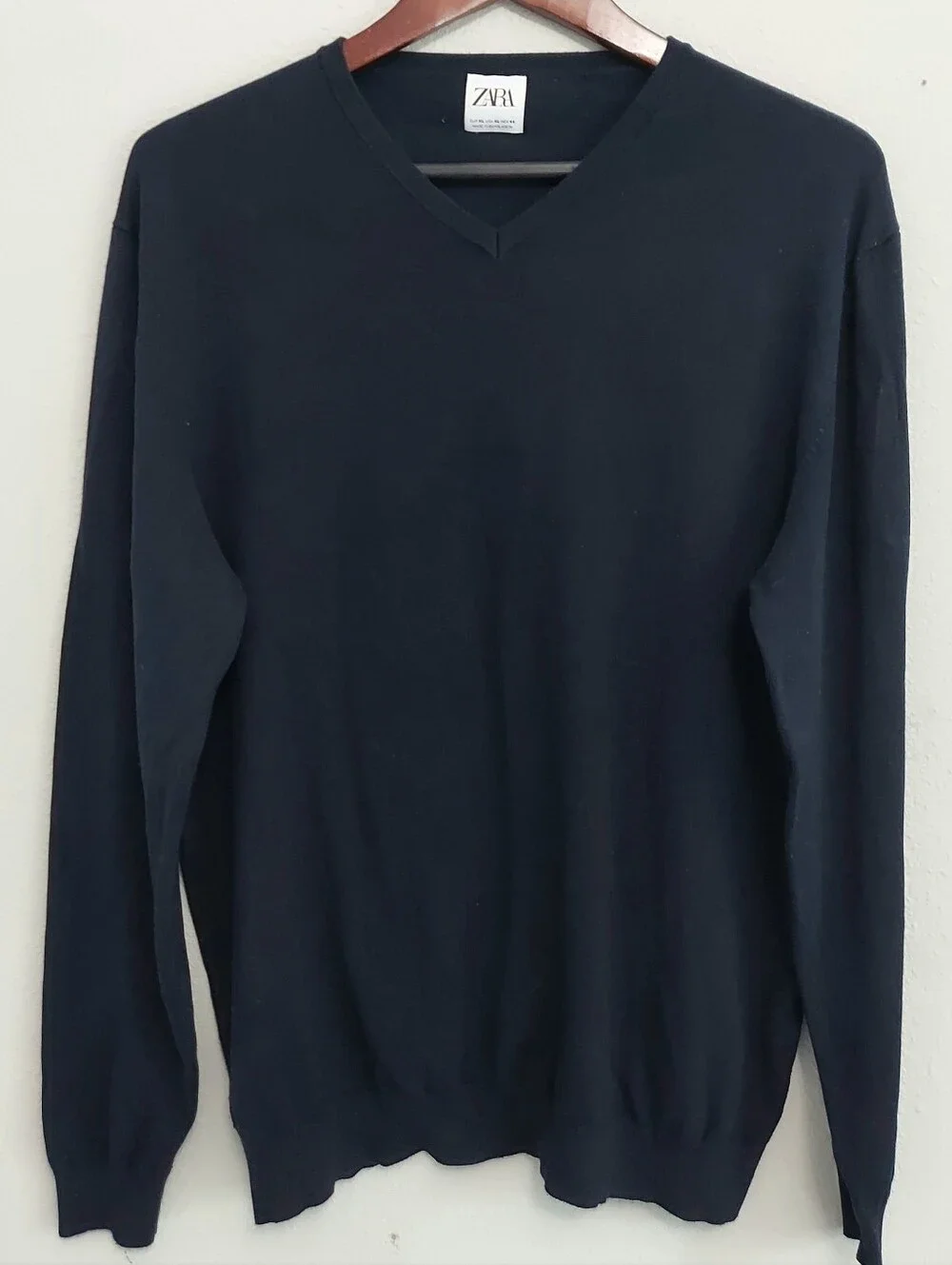 Zara Vneck Navy Pullover Sweater Men XL Preppy Career